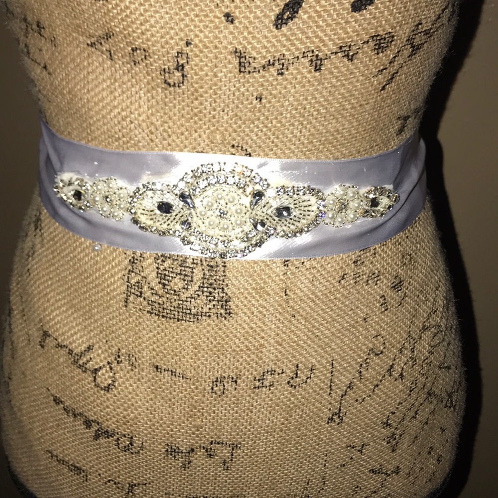 New Rhinestone Ribbon Belt/Sash - Picture 7 of 8